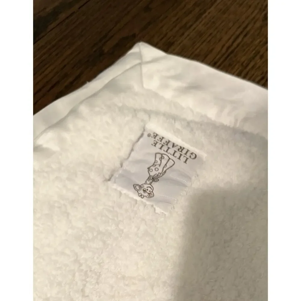 Little Giraffe Baby Blanket Cream Chenille Satin Trim 30 x 36 $79 MSRP NWT